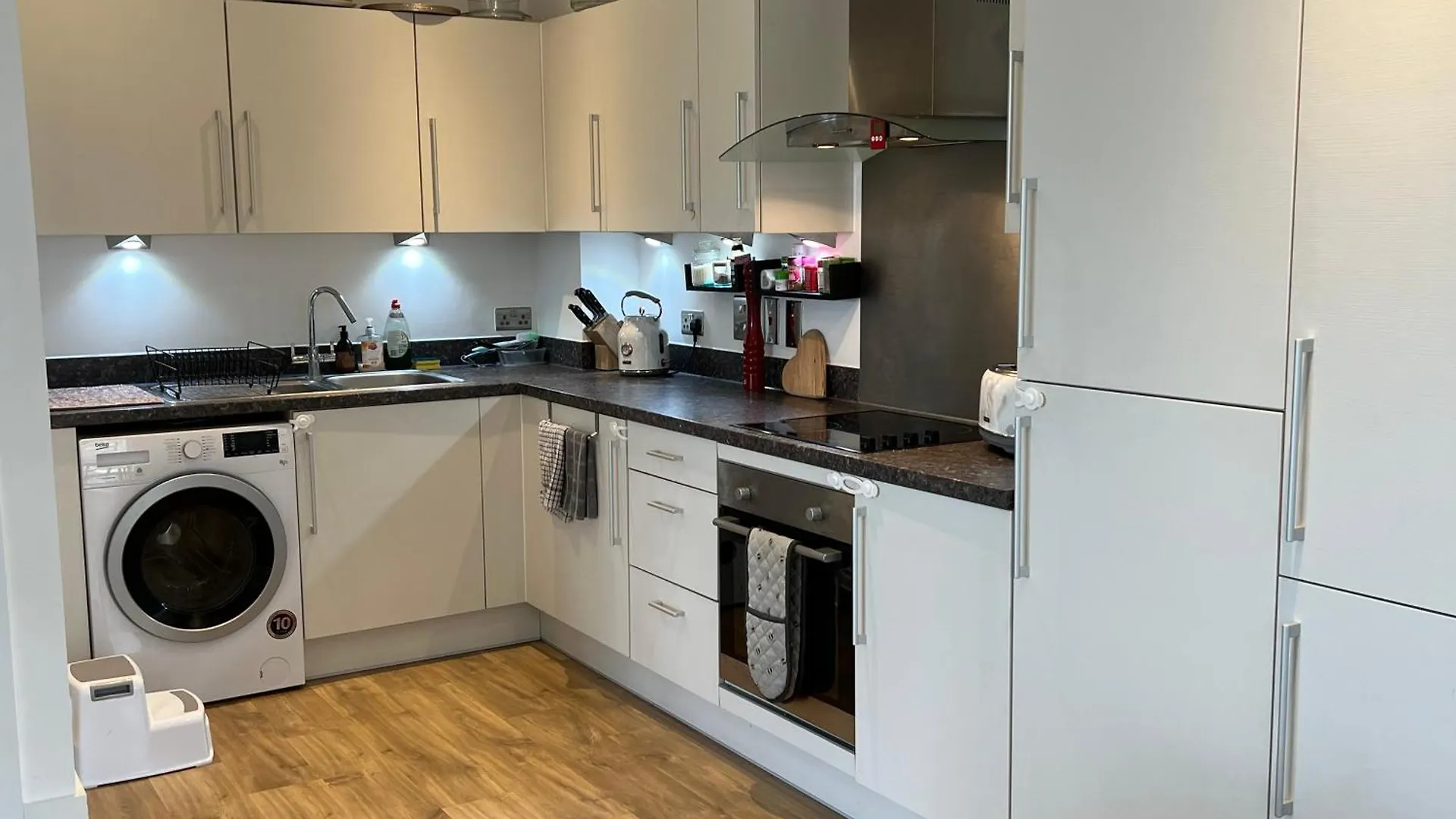 London'S Calling Too Apartment London